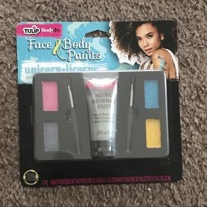 Face and body paint NWT